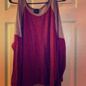 Comfortable and sporty top